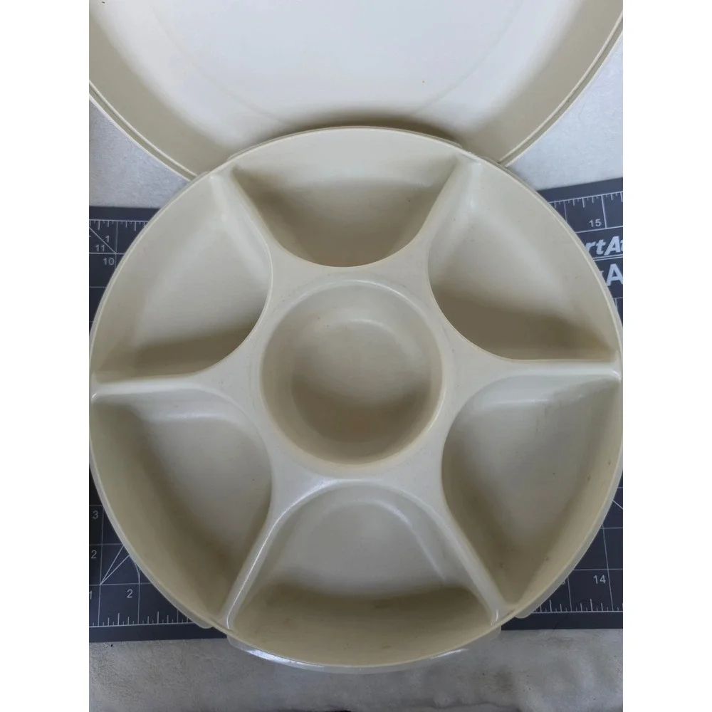 Vintage Tupperware Serving Center 1665-5 Almond Cream Veggie Tray with Lid USA